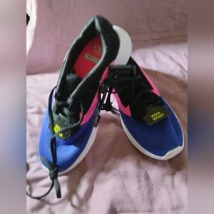 🥰 Cute Athletic Works Women's Athletic Shoes size 6 1/2 Wide